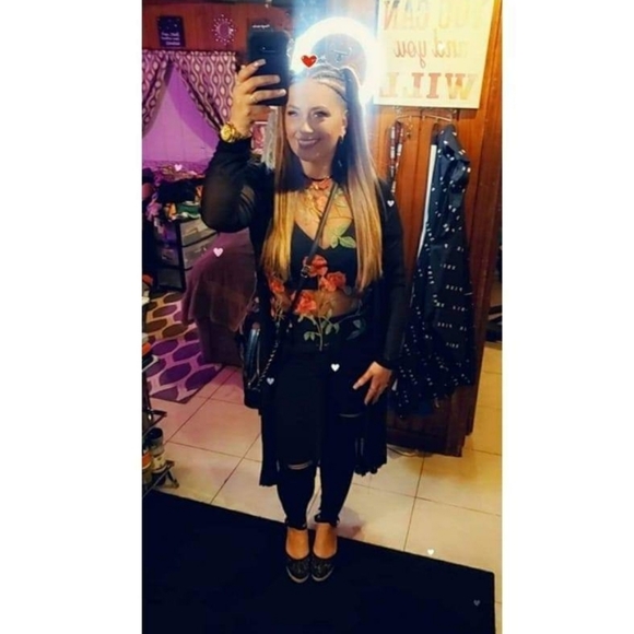 Meet your Posher, Mal - Picture 4 of 10